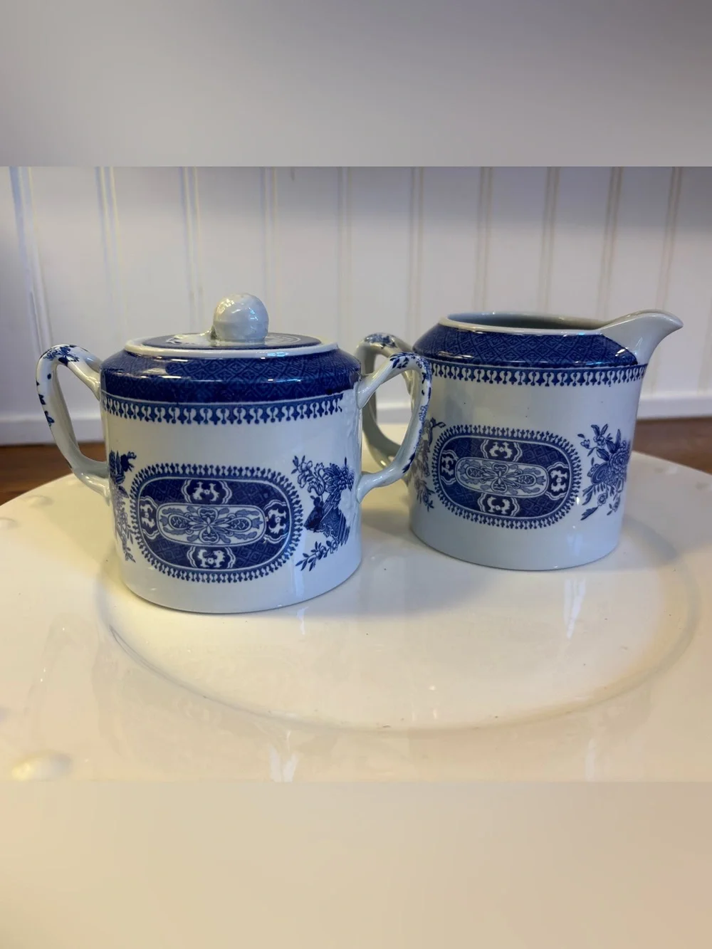 Spode ‘Fitzhugh Blue’ creamer and sugar with lid